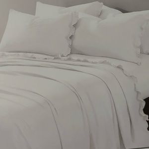 Shabby chic king size ruffled white set of sheets linen farmhouse style NWT